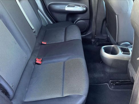 Used 2013 Nissan Juke S image 17