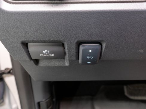 Used 2024 Ford F250 Platinum AWD/4WD image 40