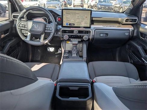Used 2025 Toyota Tacoma TRD Sport image 16