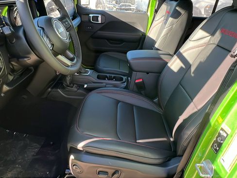 New 2026 Jeep Wrangler Unlimited Rubicon image 16