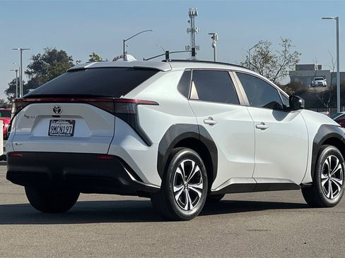 Used 2024 Toyota bZ4X XLE image 5