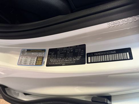 Certified 2026 Kia Carnival FWD image 31