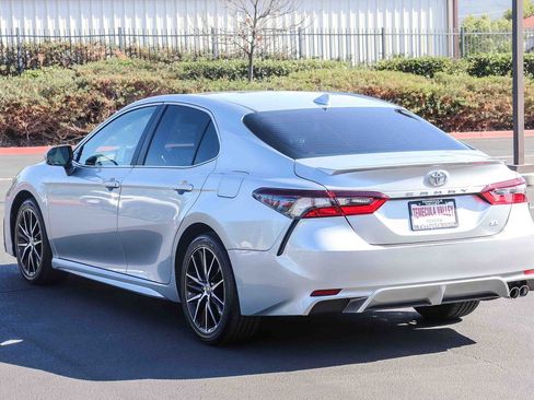 Certified 2022 Toyota Camry SE w/ Carpet Mat Package (TMS) FWD image 5