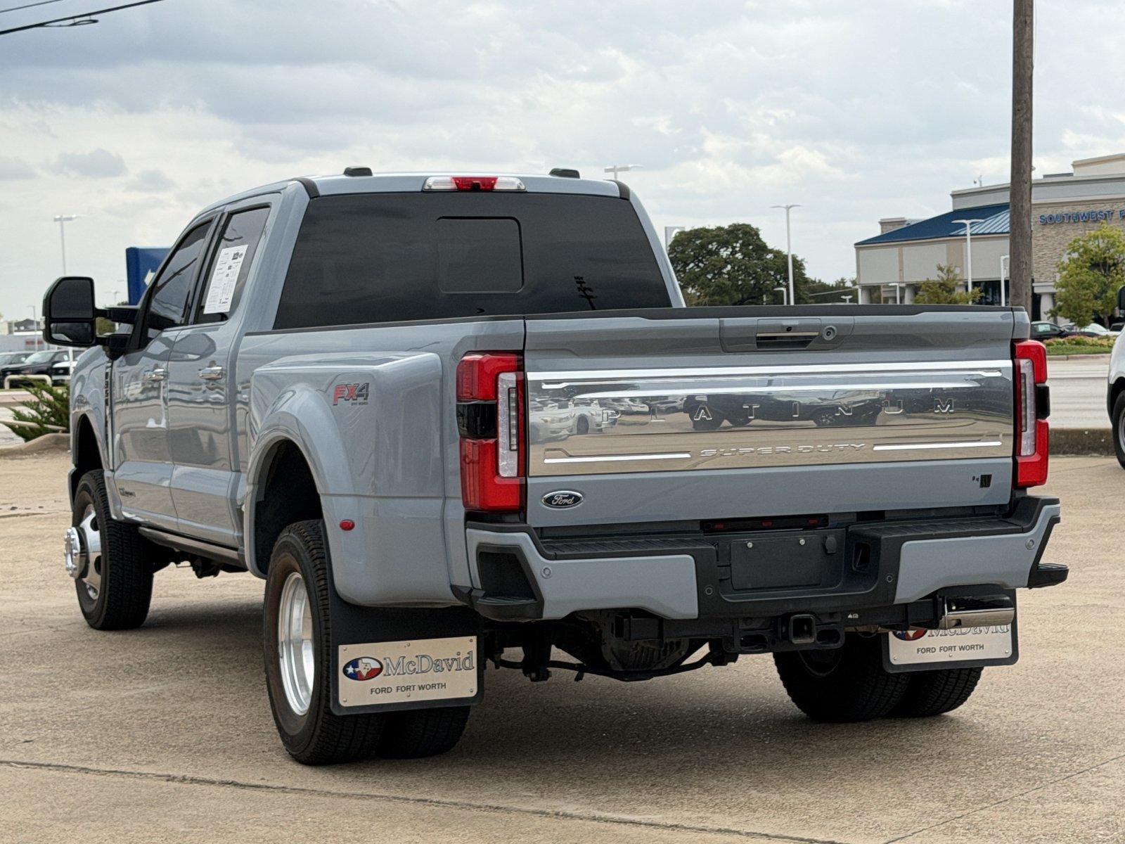 Used 2024 Ford F350 Platinum AWD/4WD image 6