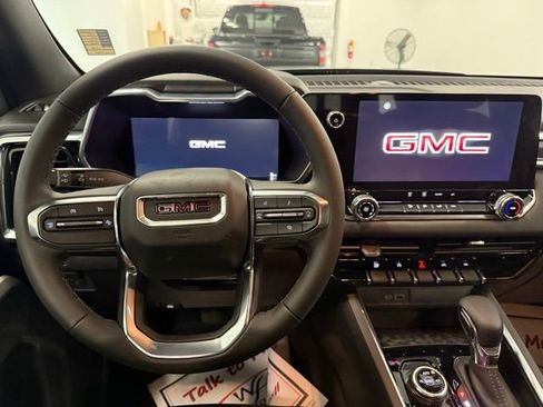 New 2026 GMC Canyon Elevation AWD/4WD image 17