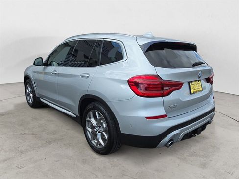 Used 2021 BMW X3 xDrive30e w/ Premium Package image 3