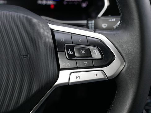 Used 2024 Volkswagen Jetta SE image 30