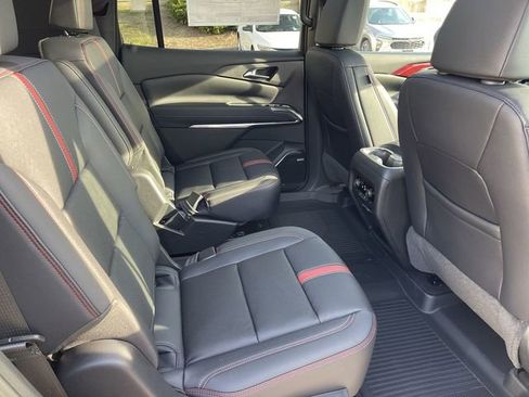 New 2026 Chevrolet Traverse RS w/ LPO, Floor Liner Package AWD/4WD image 15