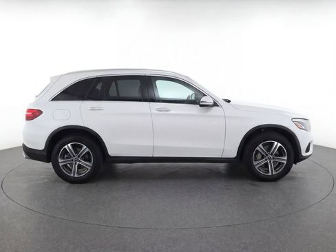 Used 2020 Mercedes-Benz GLC 300 4MATIC image 8