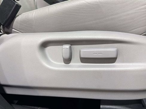 Used 2022 Honda Pilot Touring image 12