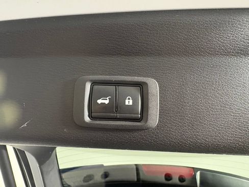 Used 2023 Mitsubishi Outlander SEL FWD image 33