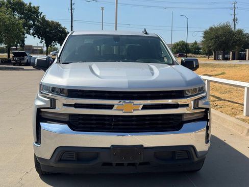 Used 2019 Chevrolet Silverado 1500 LT w/ Texas Edition RWD image 2