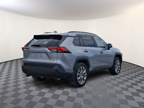 Used 2023 Toyota RAV4 XLE Premium image 6