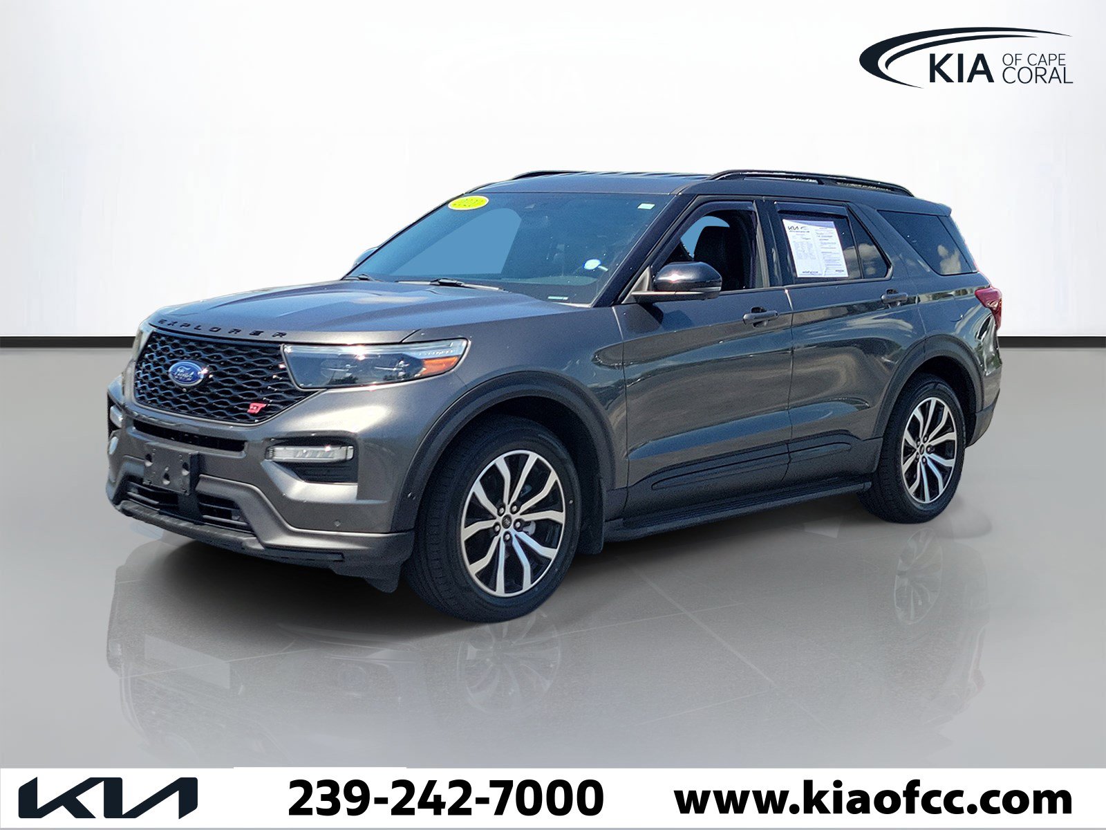 Used 2020 Ford Explorer ST AWD/4WD image 3