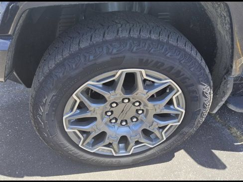 Used 2025 GMC Hummer EV 3X AWD/4WD image 5