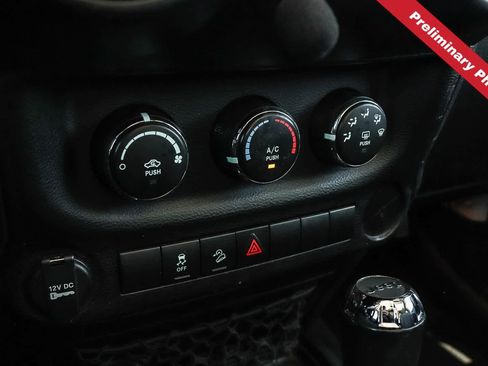 Used 2018 Jeep Wrangler Sport AWD/4WD image 16