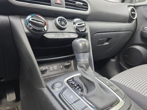 Used 2020 Hyundai Kona SEL Plus image 24