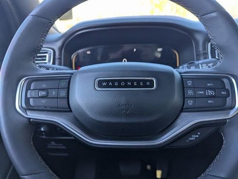 Used 2023 Jeep Wagoneer Series II image 17