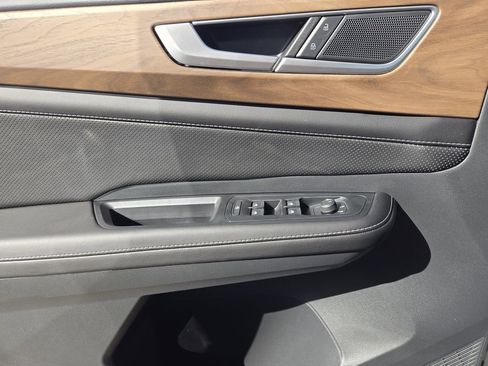New 2026 Volkswagen Atlas SE FWD image 17