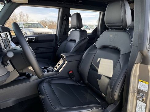 New 2025 Ford Bronco Outer Banks image 27