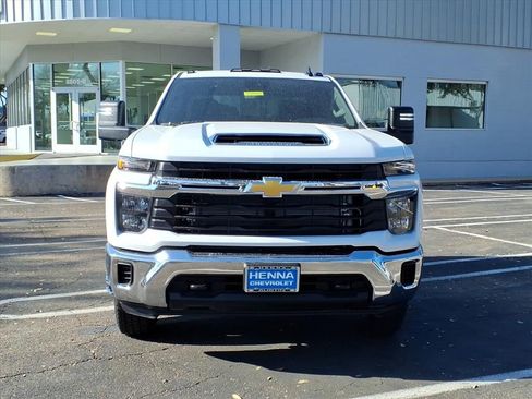 New 2026 Chevrolet Silverado 3500 LT image 2