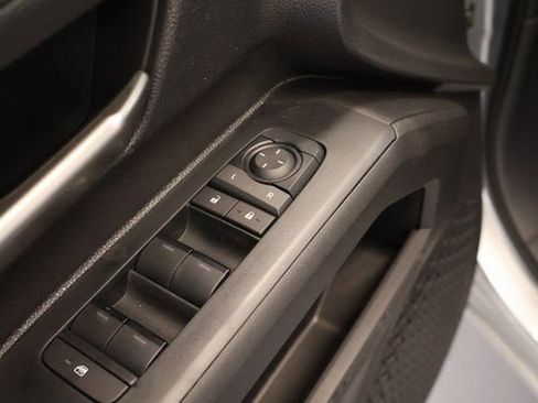 New 2025 Toyota Tacoma TRD Off-Road AWD/4WD image 10