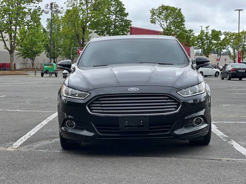 Used 2016 Ford Fusion SE w/ Equipment Group 202A FWD image 8