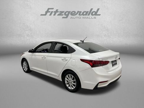 Used 2018 Hyundai Accent SEL FWD image 3