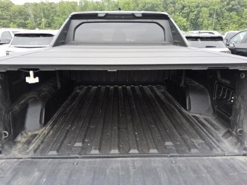 Used 2026 Chevrolet Silverado EV LT AWD/4WD image 8