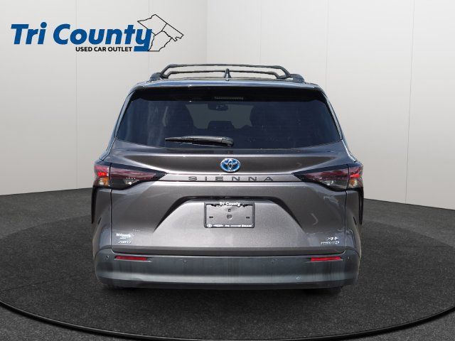 Certified 2024 Toyota Sienna XLE w/ XLE Plus Package AWD/4WD image 7