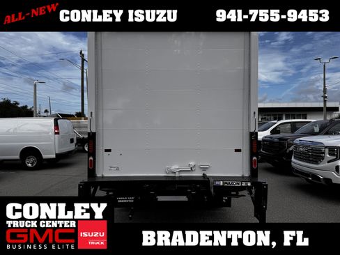 Used 2024 Isuzu NPR RWD image 13