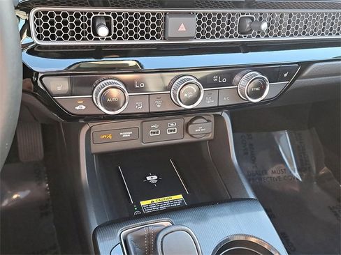 Used 2022 Honda Civic Touring image 30