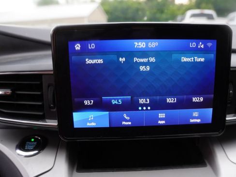 Certified 2020 Ford Explorer XLT w/ Equipment Group 202A AWD/4WD image 6