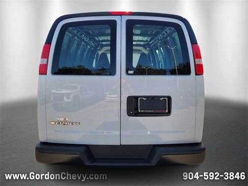 New 2025 Chevrolet Express 2500 Work Van image 4