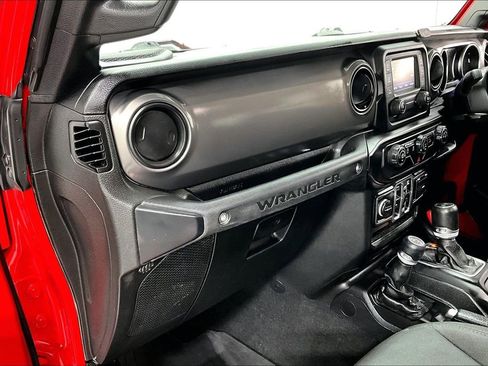 Used 2021 Jeep Wrangler Unlimited Sport AWD/4WD image 19