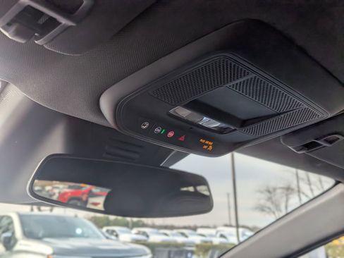 Certified 2024 Chevrolet Equinox EV LT image 32