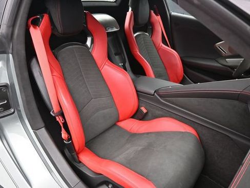 Used 2023 Chevrolet Corvette Stingray Premium Conv w/ Z51 Performance Package RWD image 18