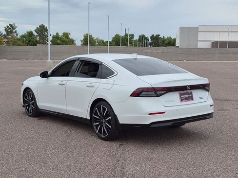 Used 2025 Honda Accord Touring image 7