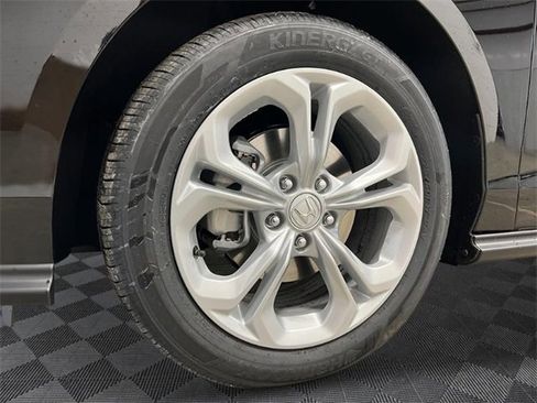 New 2025 Honda Accord LX image 10