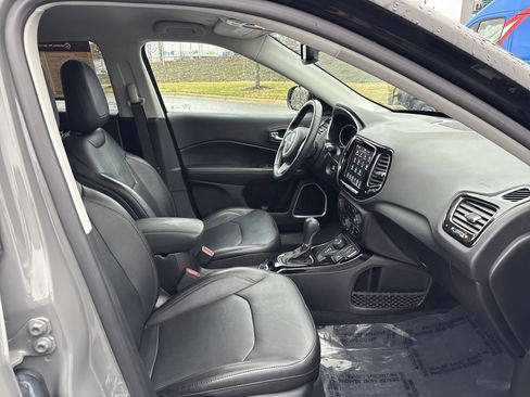 Certified 2020 Jeep Compass Limited image 24