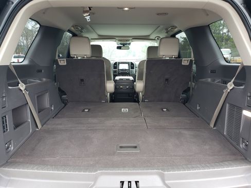 Used 2021 Ford Expedition XLT image 11