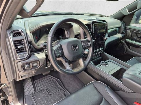Used 2025 RAM 1500 Limited w/ Off Road Group AWD/4WD image 10