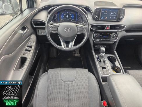 Used 2020 Hyundai Santa Fe SEL w/ Convenience Package AWD/4WD image 4