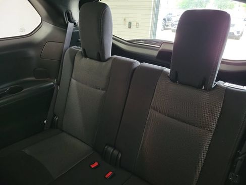 Used 2020 Nissan Pathfinder S FWD image 12
