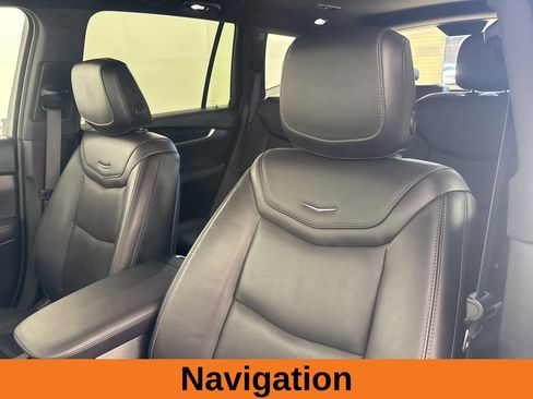 Used 2025 Cadillac XT6 Premium Luxury FWD image 14