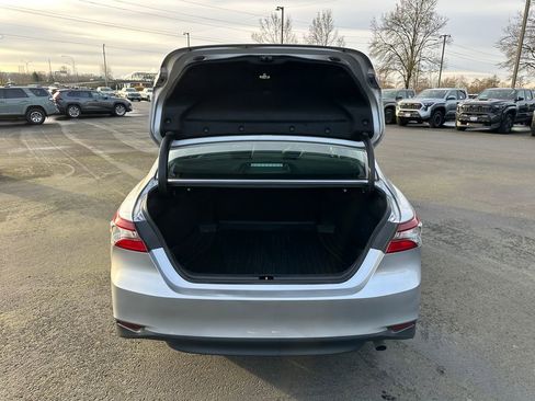 Used 2023 Toyota Camry LE image 12