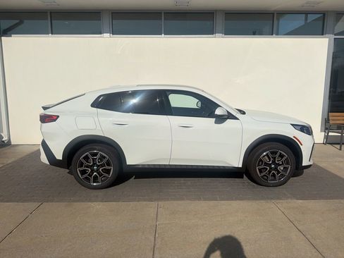 New 2026 BMW X2 xDrive28i w/ Convenience Package AWD/4WD image 4