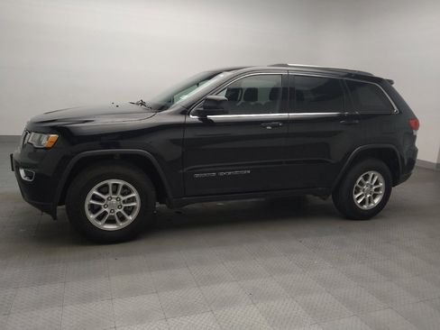 Used 2018 Jeep Grand Cherokee Laredo image 2