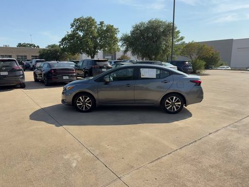 Used 2025 Nissan Versa SV w/ Trunk Package FWD image 12