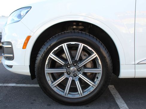 Used 2018 Audi Q7 2.0T Premium image 26